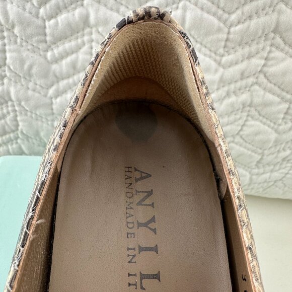 Anyi Lu flats. Size 38.5. Really cute on! - Picture 3 of 12